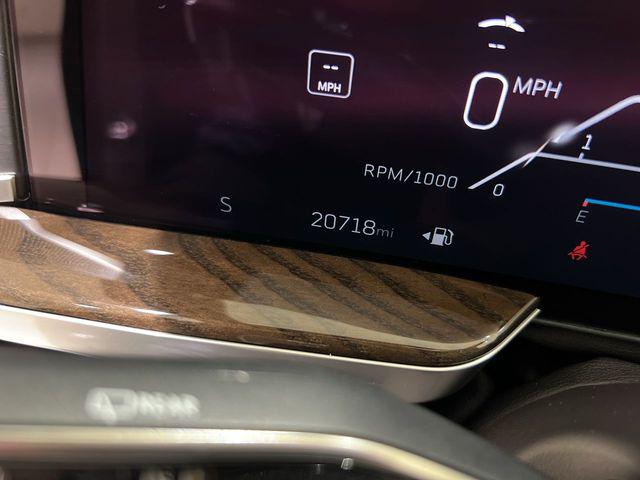 2025 Cadillac Escalade Sport Platinum