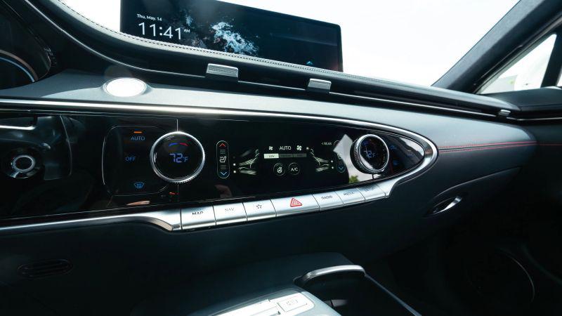 2022 Genesis GV70 3.5T AWD Sport