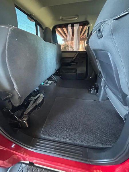 2012 Nissan Titan SV