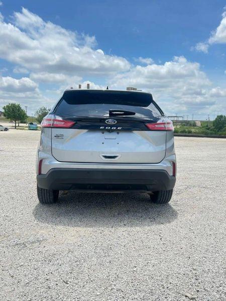 2021 Ford Edge SE