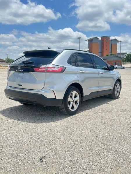 2021 Ford Edge SE