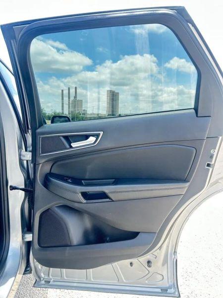 2021 Ford Edge SE