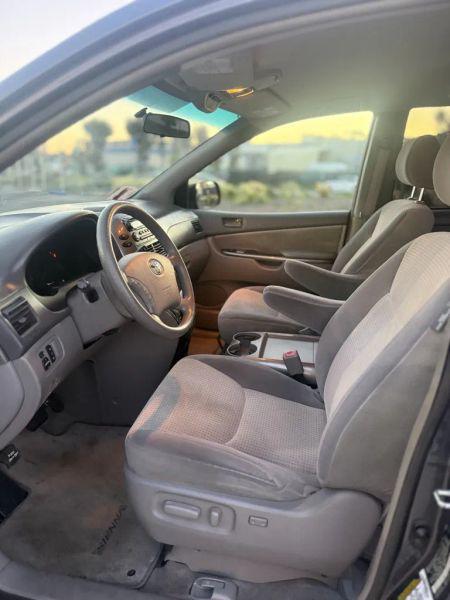 2006 Toyota Sienna LE