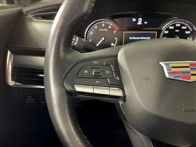 2023 Cadillac XT4 AWD Premium Luxury