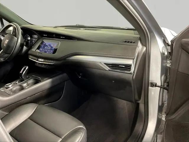 2023 Cadillac XT4 AWD Premium Luxury