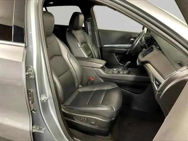 2023 Cadillac XT4 AWD Premium Luxury