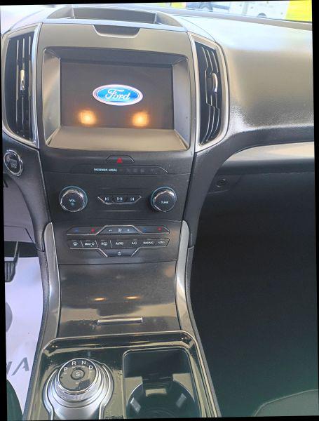 2020 Ford Edge SE