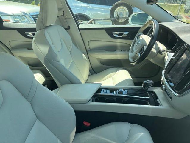2020 Volvo S60 Momentum