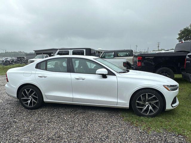 2020 Volvo S60 Momentum