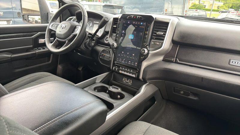 2024 Ram 3500 Big Horn Crew Cab 4x4 8' Box