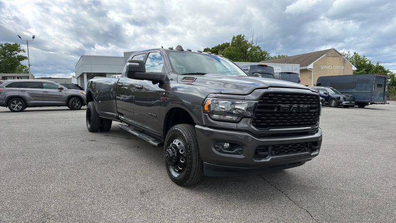 2024 Ram 3500 Big Horn Crew Cab 4x4 8' Box