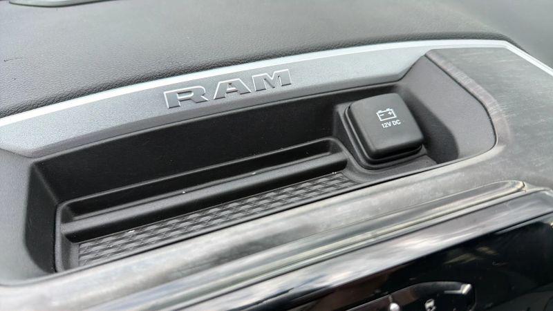 2024 Ram 3500 Big Horn Crew Cab 4x4 8' Box