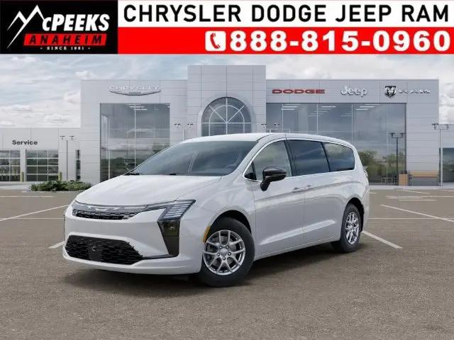 2027 Chrysler Pacifica Select for sale in Anaheim, CA