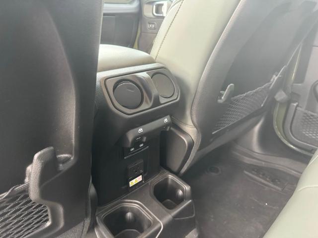 2024 Jeep Gladiator Sport