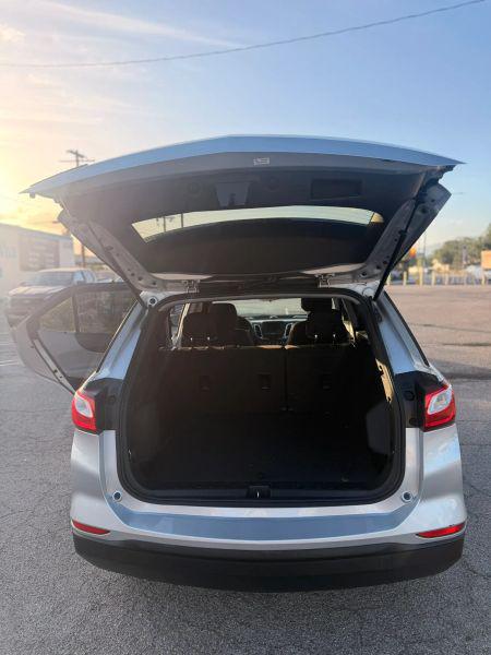 2020 Chevrolet Equinox FWD LS