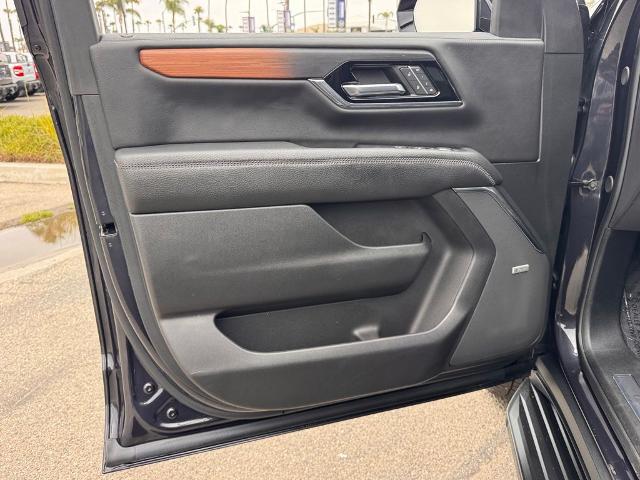 2025 GMC Yukon 4WD Denali