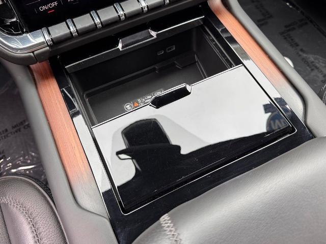 2025 GMC Yukon 4WD Denali