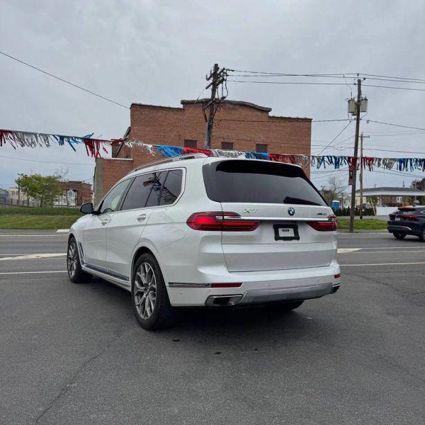 2021 BMW X7 xDrive40i