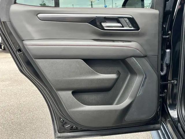 2025 Chevrolet Tahoe 4WD RST