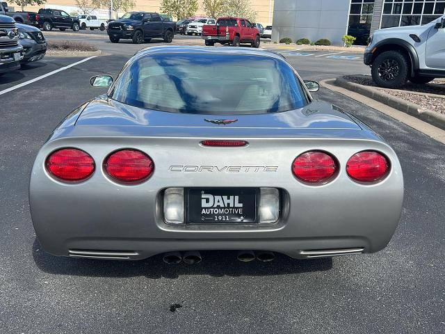 2000 Chevrolet Corvette Base