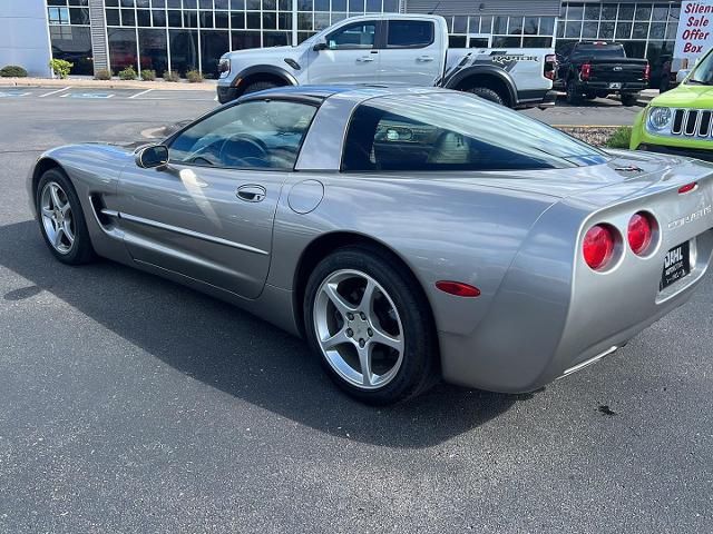 2000 Chevrolet Corvette Base