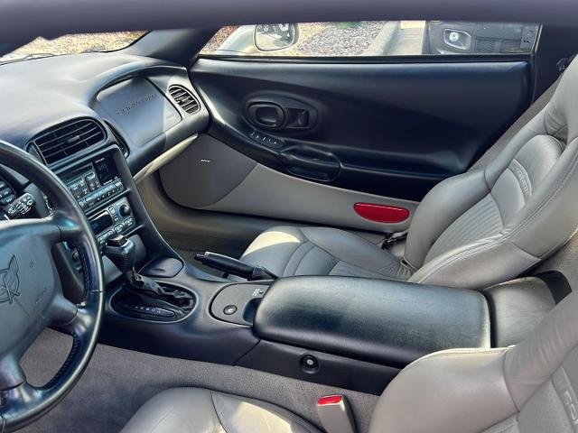 2000 Chevrolet Corvette Base