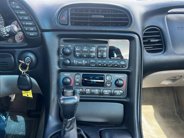 2000 Chevrolet Corvette Base