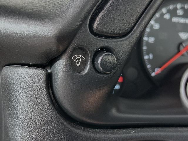 2000 Chevrolet Corvette Base