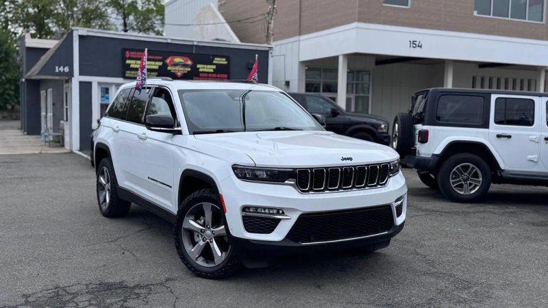2022 Jeep Grand Cherokee Limited 4x4 for sale in Roselle Park, NJ