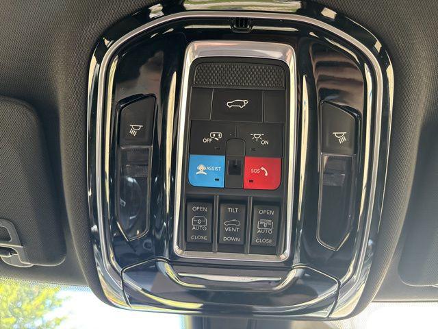 2022 Jeep Grand Cherokee Overland 4x4