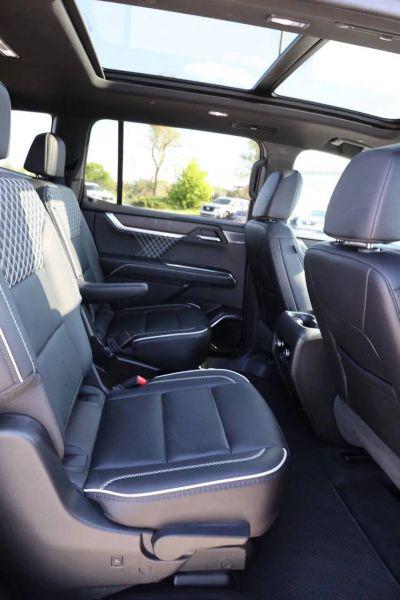 2025 GMC Acadia AWD Denali