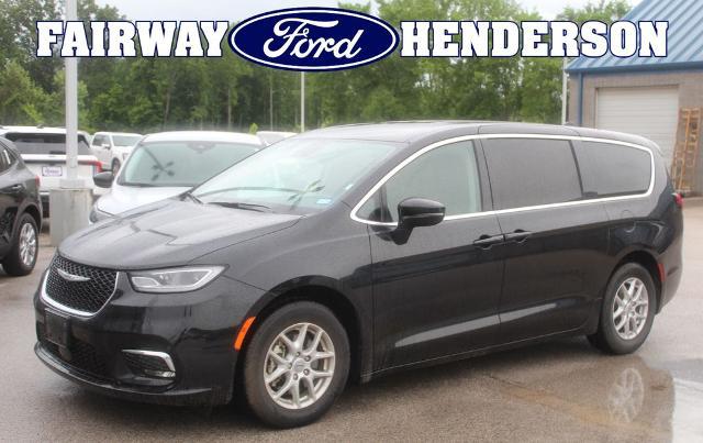 2023 Chrysler Pacifica Touring L for sale in Henderson, TX