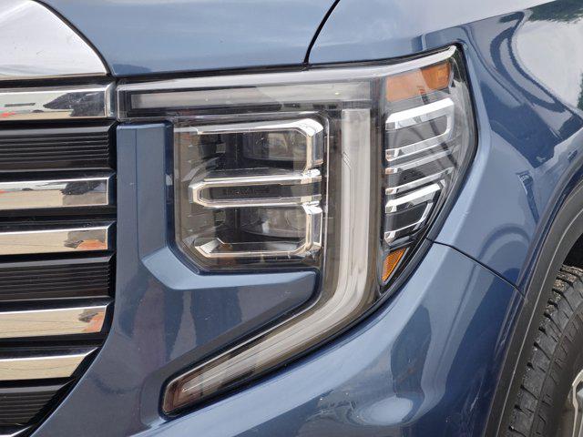2024 GMC Sierra 1500 2WD Crew Cab Short Box SLT