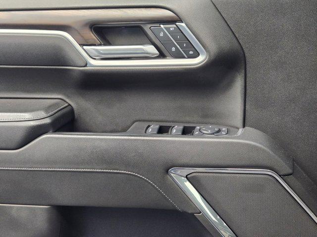 2024 GMC Sierra 1500 2WD Crew Cab Short Box SLT