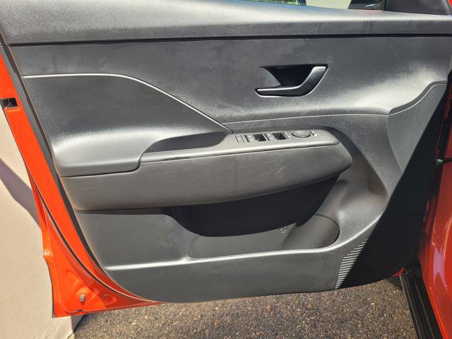 2025 Hyundai Kona SEL Convenience