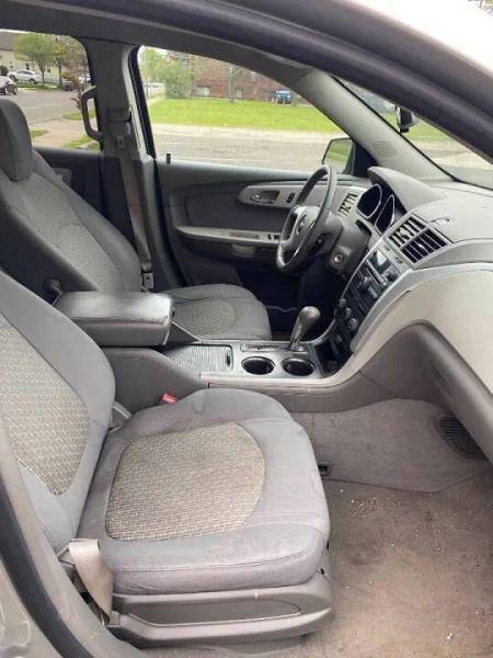 2012 Chevrolet Traverse LS