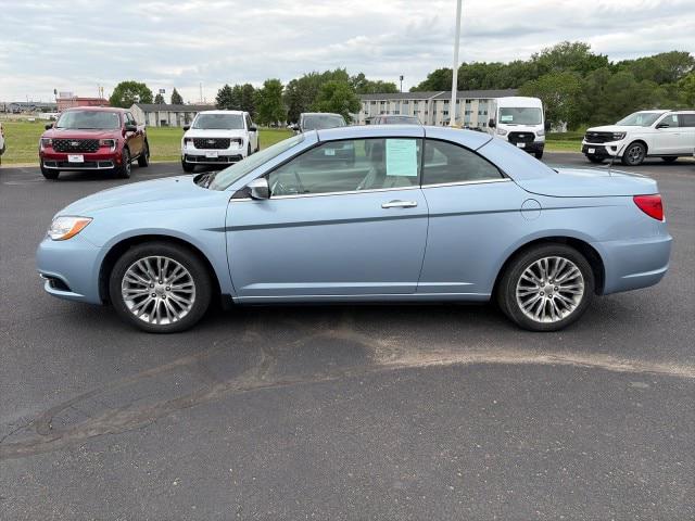2013 Chrysler 200 Limited