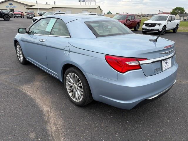 2013 Chrysler 200 Limited