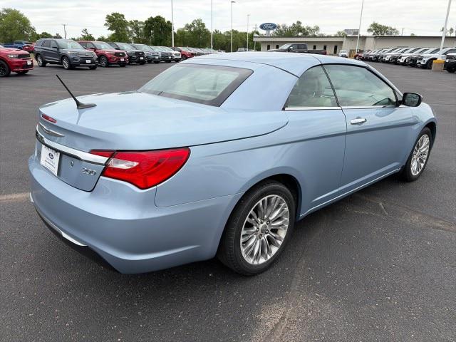 2013 Chrysler 200 Limited