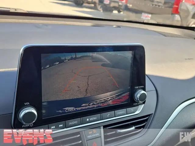 2022 Nissan Altima SV FWD