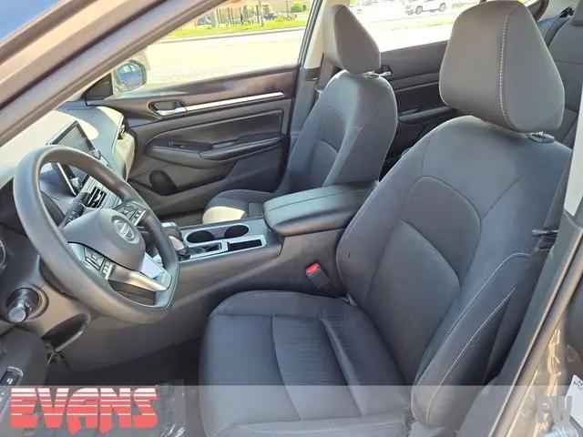 2022 Nissan Altima SV FWD