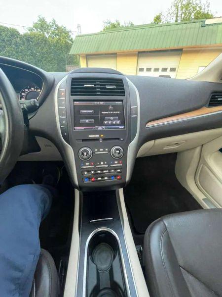 2015 Lincoln MKC Base