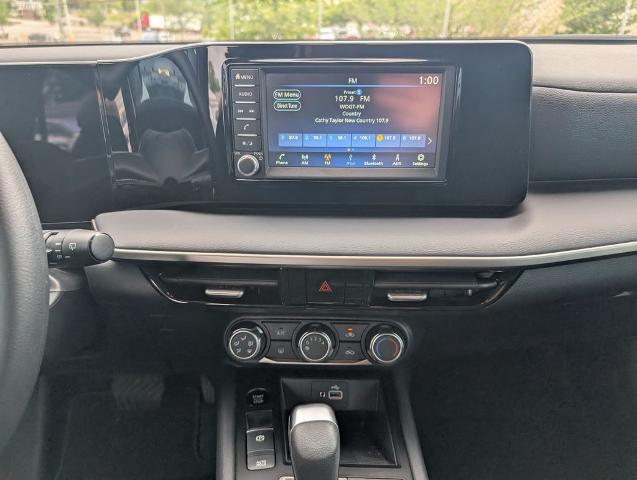 2025 Nissan Kicks S FWD