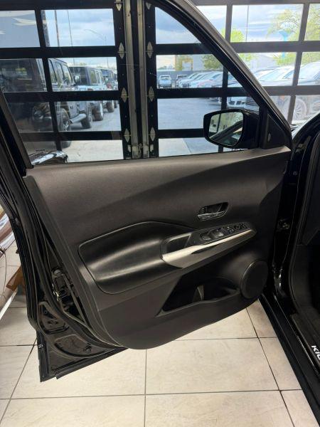 2020 Nissan Kicks SR Xtronic CVT