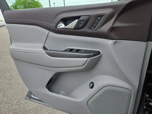 2023 GMC Acadia FWD SLT