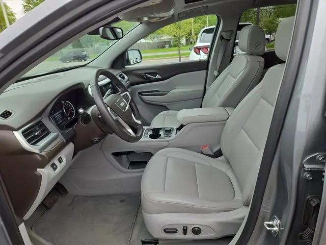 2023 GMC Acadia FWD SLT