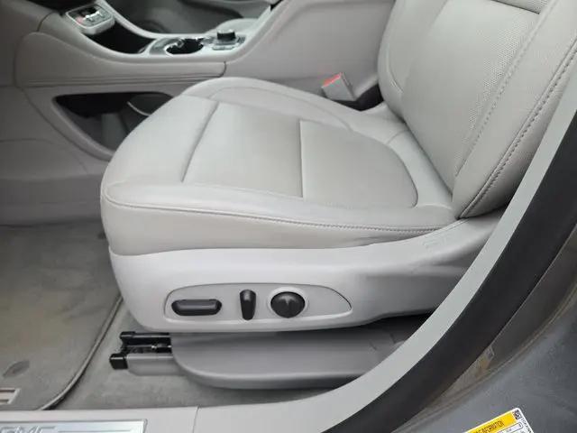 2023 GMC Acadia FWD SLT