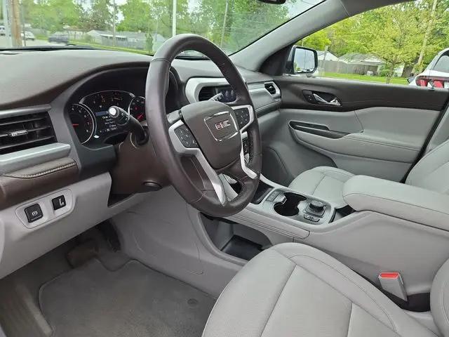 2023 GMC Acadia FWD SLT