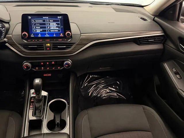 2024 Nissan Altima SV FWD