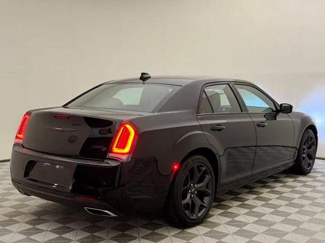 2023 Chrysler 300 300S